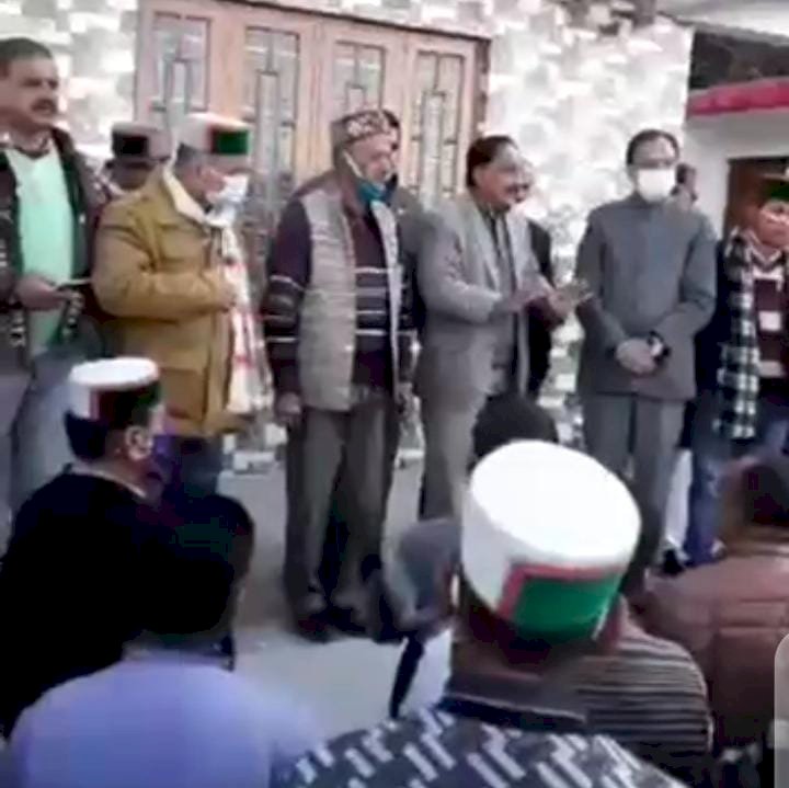 वोट के बदले देंगे पैसा-गाड़ी-बकरा और दारू , कांग्रेस की बैठक में मंडल अध्यक्ष ने किया ऐलान   