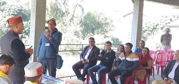 इंद्र दत्त लखनपाल ने मैहरे में नए पार्किंग स्थल का किया उदघाटन