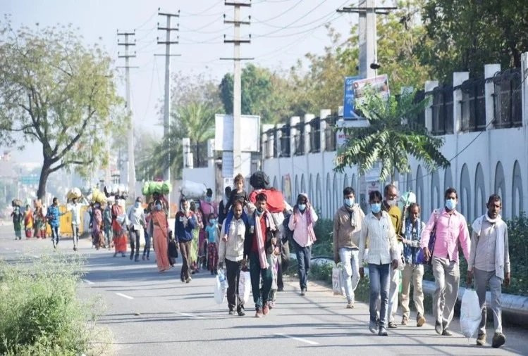 चंडीगढ़ से पैदल भूखे प्यासे लौट रहे मजदूरों पर बदमाशों का कहर , की लूटपाट