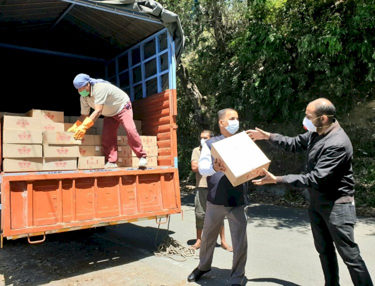 भाजपा के राष्ट्रीय अध्यक्ष जेपी नड्डा ने हिमाचल को भेजी एक लाख सैनिटाइजर की खेप