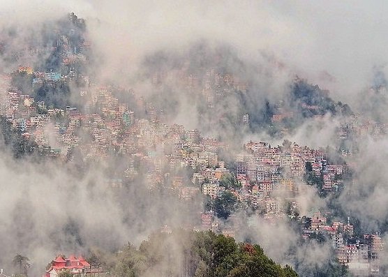 प्रदेश में भारी बारिश से जनजीवन अस्त व्यस्त