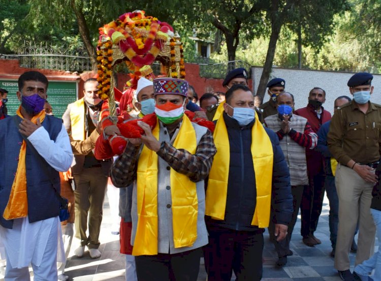 सात दिवसीय अंतरराष्ट्रीय श्री रेणुका जी मेला संपन्न , उपायुक्त सिरमौर ने देवपालकियों को किया विदा