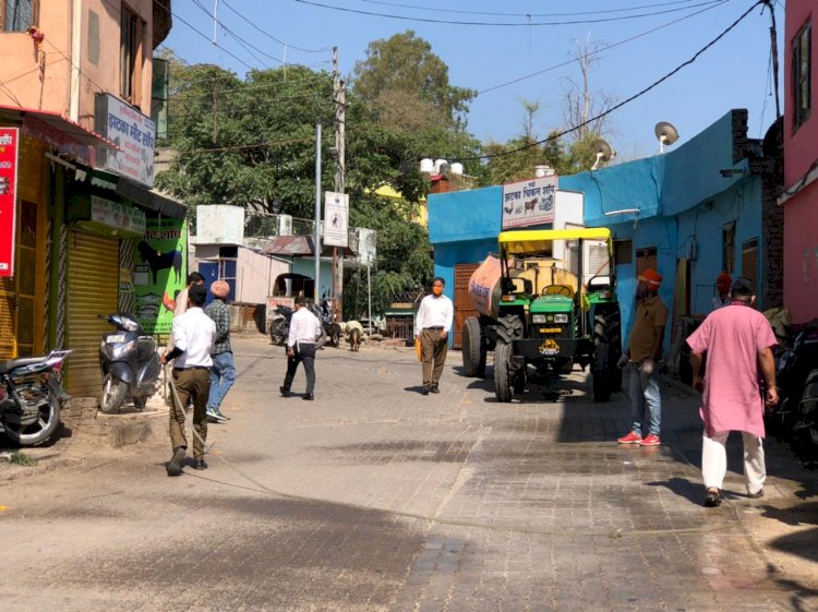 वायरस के खिलाफ लड़ाई में सेवा भारती संगठन ने नाहन शहर को करवाया सैनेटाइज  