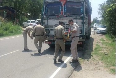 नादौन-हमीरपुर राष्ट्रीय राजमार्ग पर ट्रक के नीचे आने से छह वर्षीय मासूम बच्ची की दर्दनाक  मौत