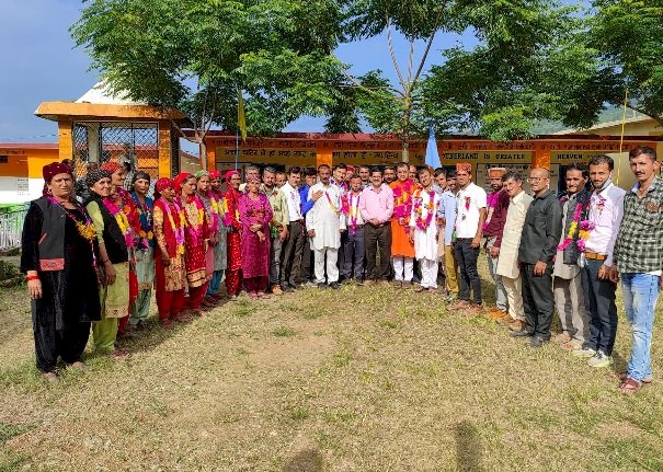 राजकीय वरिष्ठ माध्यमिक विद्यालय हलाहां में विद्यालय प्रबंधन समिति द्वारा आम सभा का आयोजन