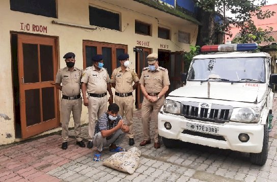 ट्रक से 8 किलो 60 ग्राम चूरा-पोस्त बरामद मामले में आरोपी पुलिस गिरफ्त में 