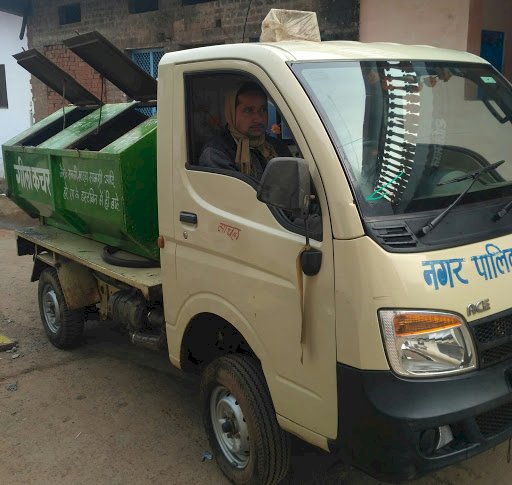 फिर चरमराने लगी  नाहन की सफाई व्यवस्था , नगर पालिका के डोर टू डोर गार्बेज कलेक्शन से लोग नाखुश