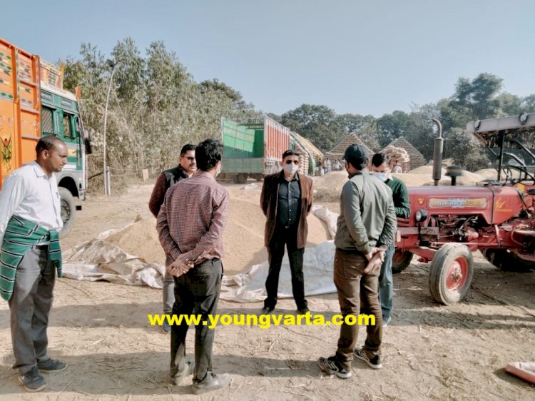 नई स्ट्रीम शुरू करने और आईटीआई के जीर्णोद्धार का जायजा लेने पहुंचे  एसडीएम 