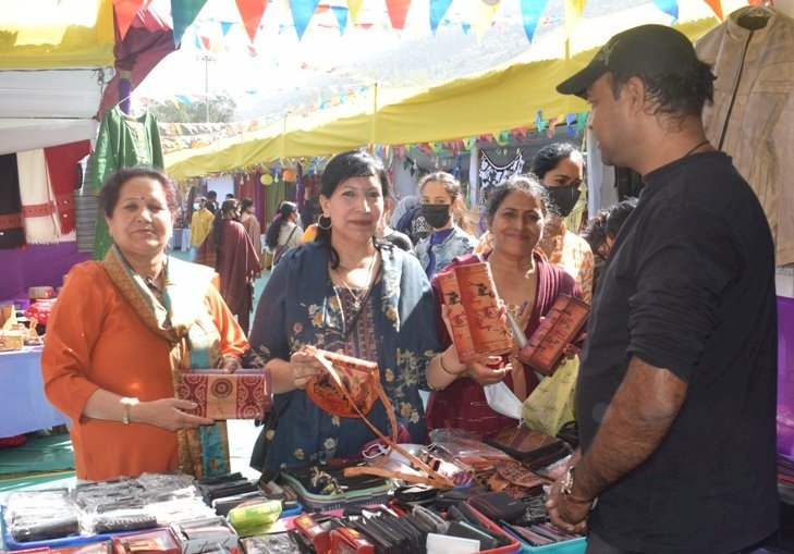 कार्निवल की चौथी संध्या में रहेगी खुशबू और दीपक जनदेवा के गीतों की धूम