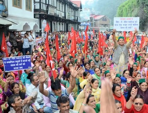 मजदूर संगठन सीटू के बैनर तले होने वाली दो दिवसीय हड़ताल के चलते प्रदेश में नहीं पकेगा मिड डे मील भोजन 