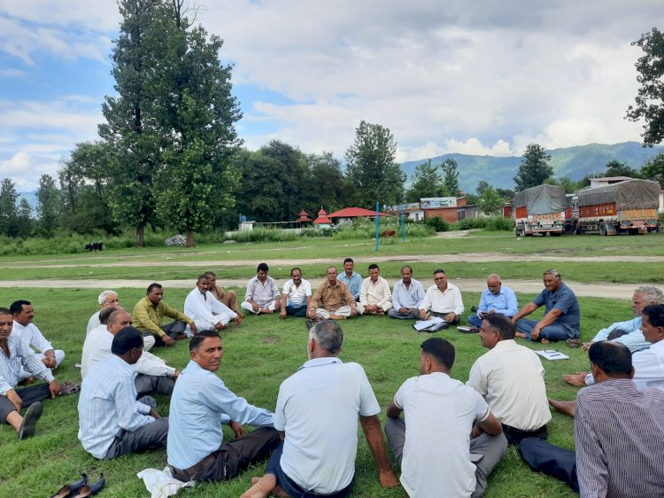 प्रस्तावित एयरपोर्ट के विरोध मे 9 अगस्त को तिरंगा यात्रा निकालेगी बल्ह बचाओ किसान संघर्ष समिति