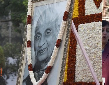 जेपी नड्डा ने कुल्लू में सरदार वल्लभ भाई पटेल की जयंती पर श्रद्धांजलि की अर्पित 