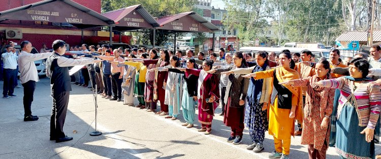 उपायुक्त ऊना ने दिलाई स्वतंत्र एवं निर्भिक होकर मतदान करने की शपथ