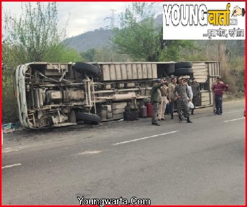 चंडीगढ़-मनाली एनएच पर सैलानियों से भरी बस दुर्घटनाग्रस्त, हादसे में युवती की मौत, 37 घायल 