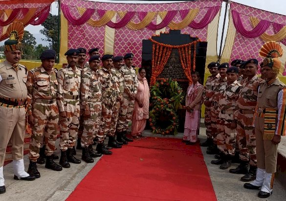 भेहड़ैवाला स्कूल में अमर शहीद बलबीर सिंह के समृति पट्टीका का अनावरण